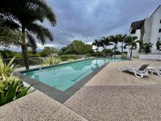 Unit in Maroochydore complex with a Pool